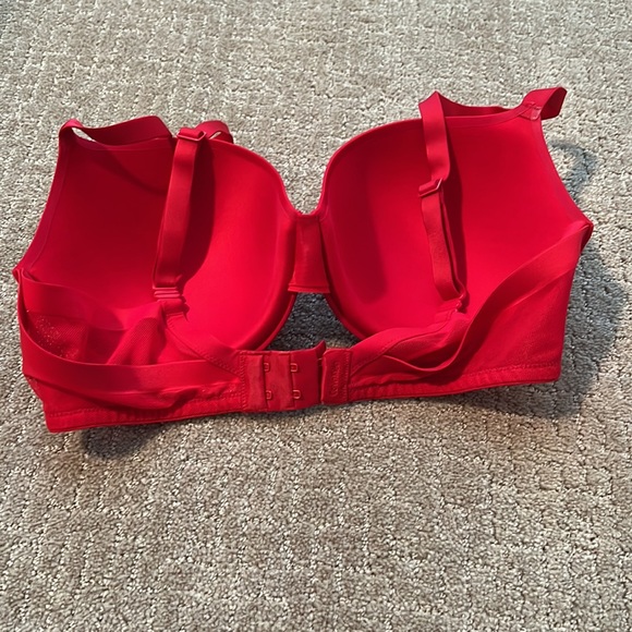 Calvin Klein Sculpted Demi Bra - Picture 3 of 10